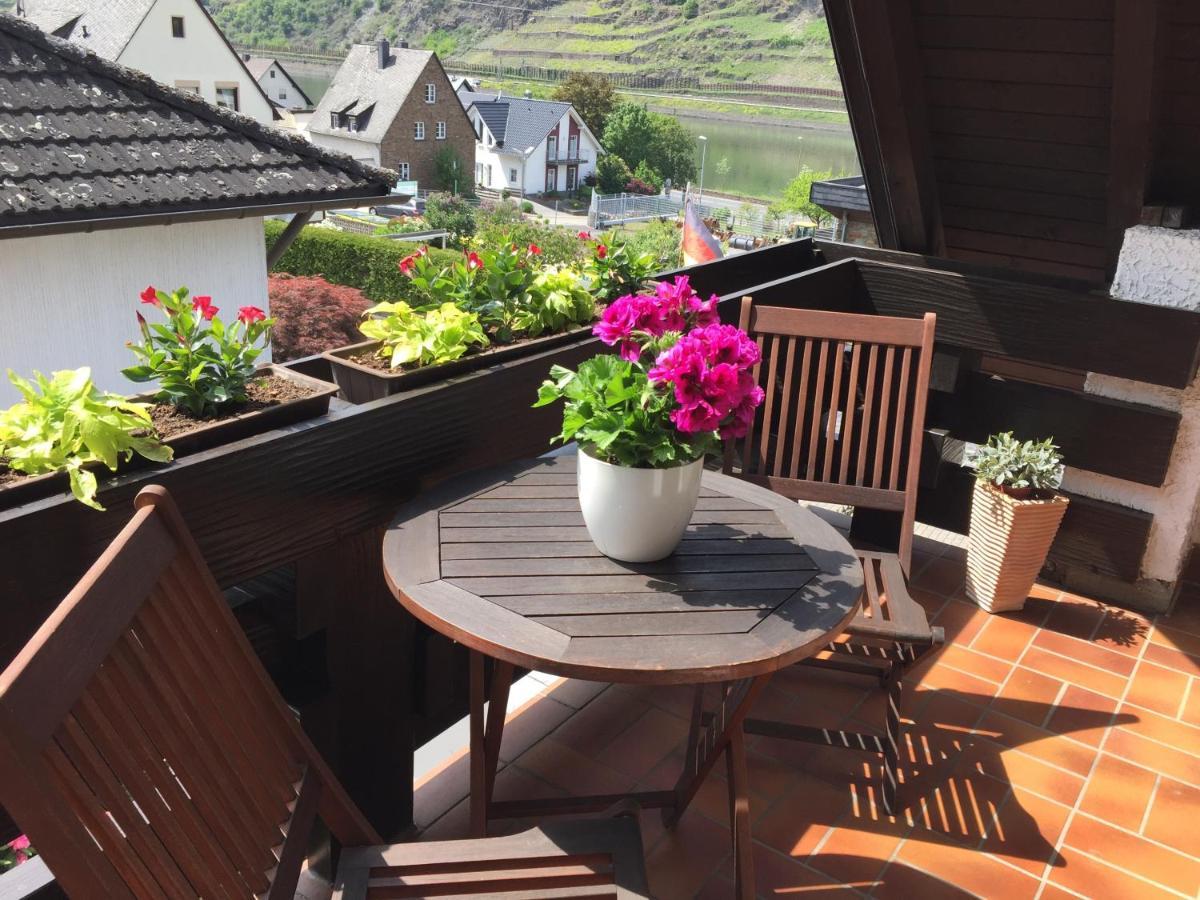 Ferienwohnung Unter Dem Schild Oberfell Buitenkant foto