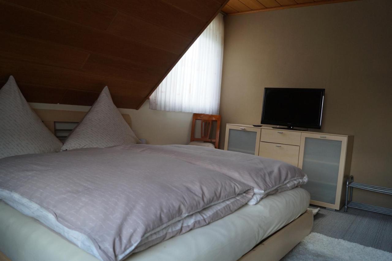 Ferienwohnung Unter Dem Schild Oberfell Buitenkant foto