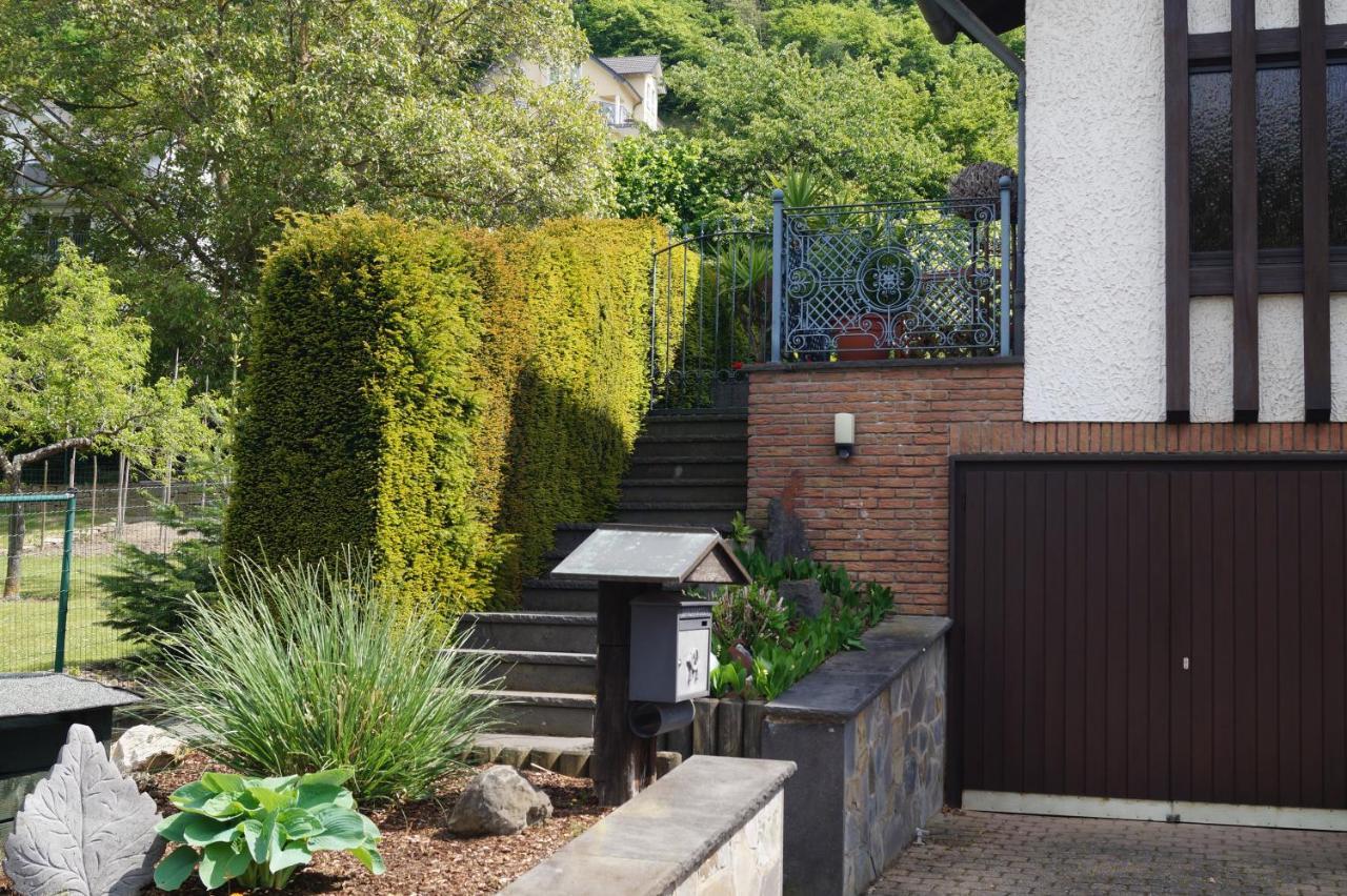 Ferienwohnung Unter Dem Schild Oberfell Buitenkant foto