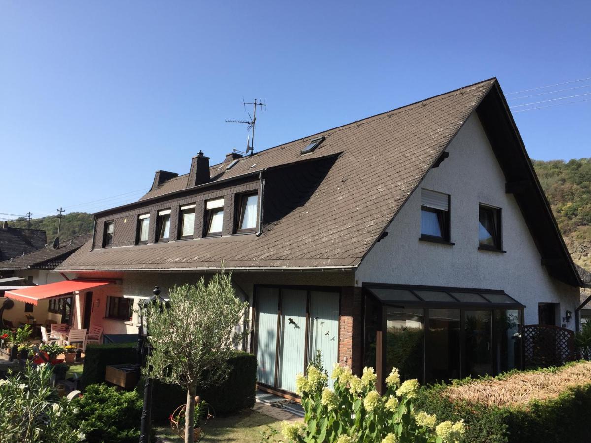Ferienwohnung Unter Dem Schild Oberfell Buitenkant foto