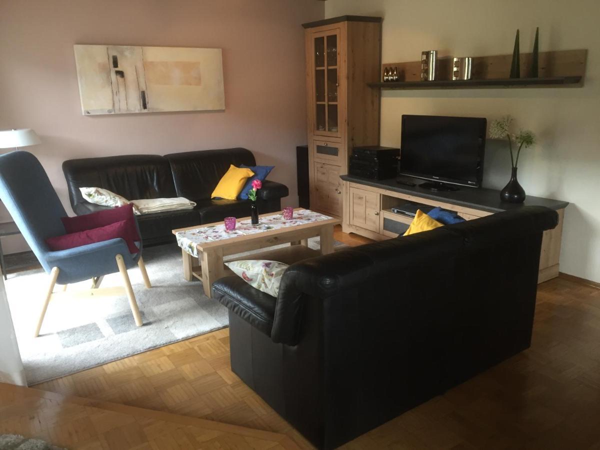Ferienwohnung Unter Dem Schild Oberfell Buitenkant foto