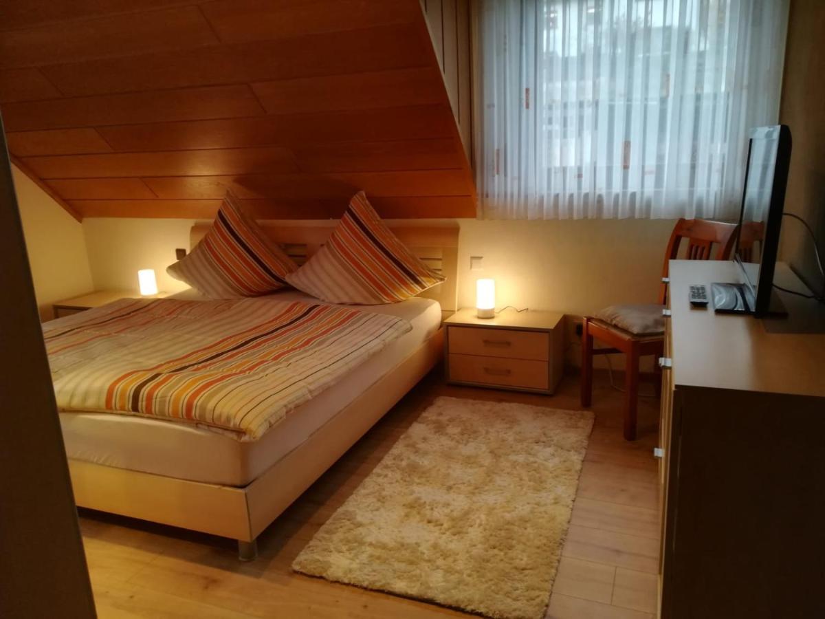 Ferienwohnung Unter Dem Schild Oberfell Buitenkant foto